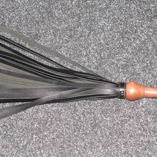 Whip Leather Heavy with Large wooden handle